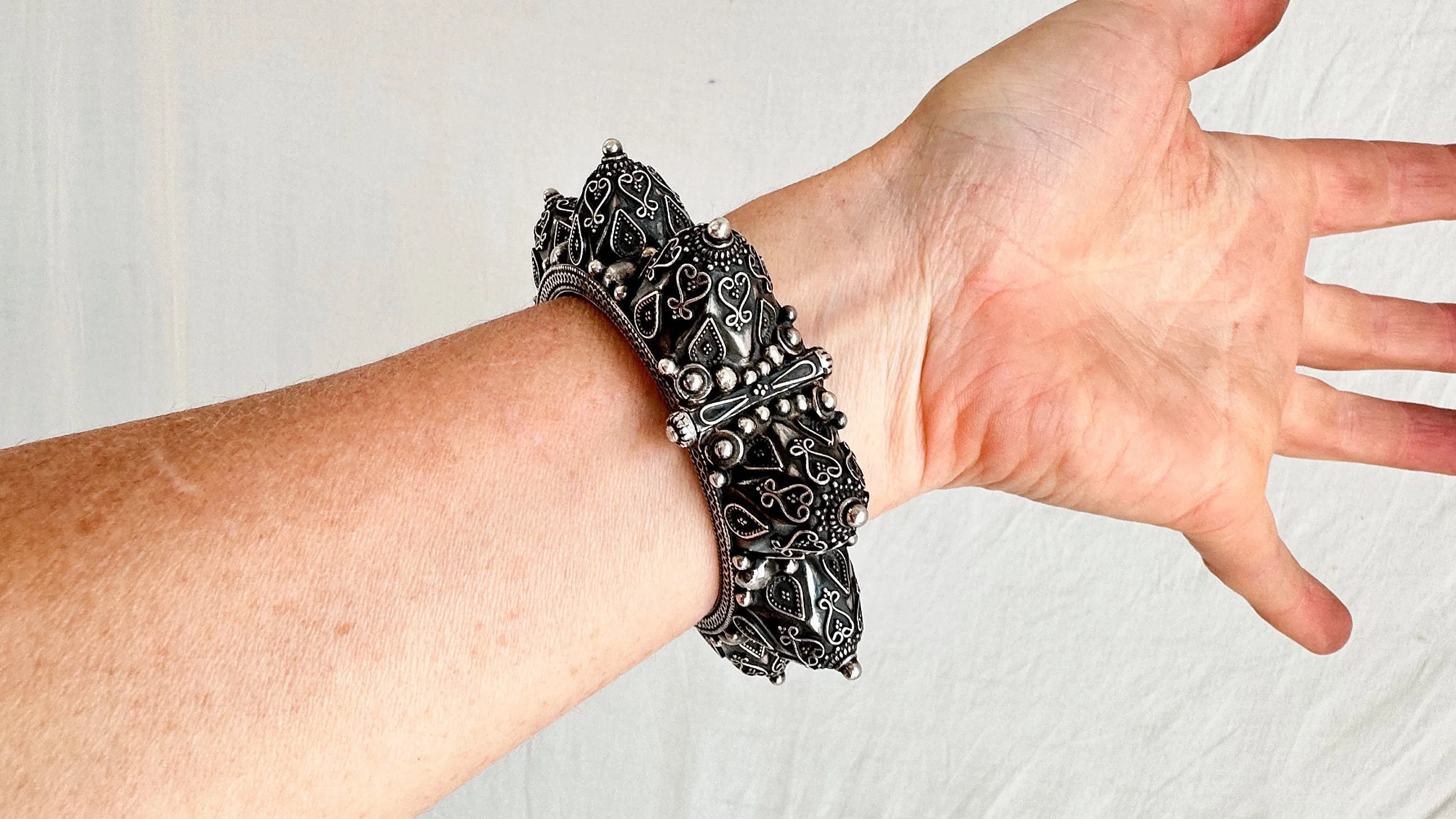 Sterling Silver Indian Bangle. 1306